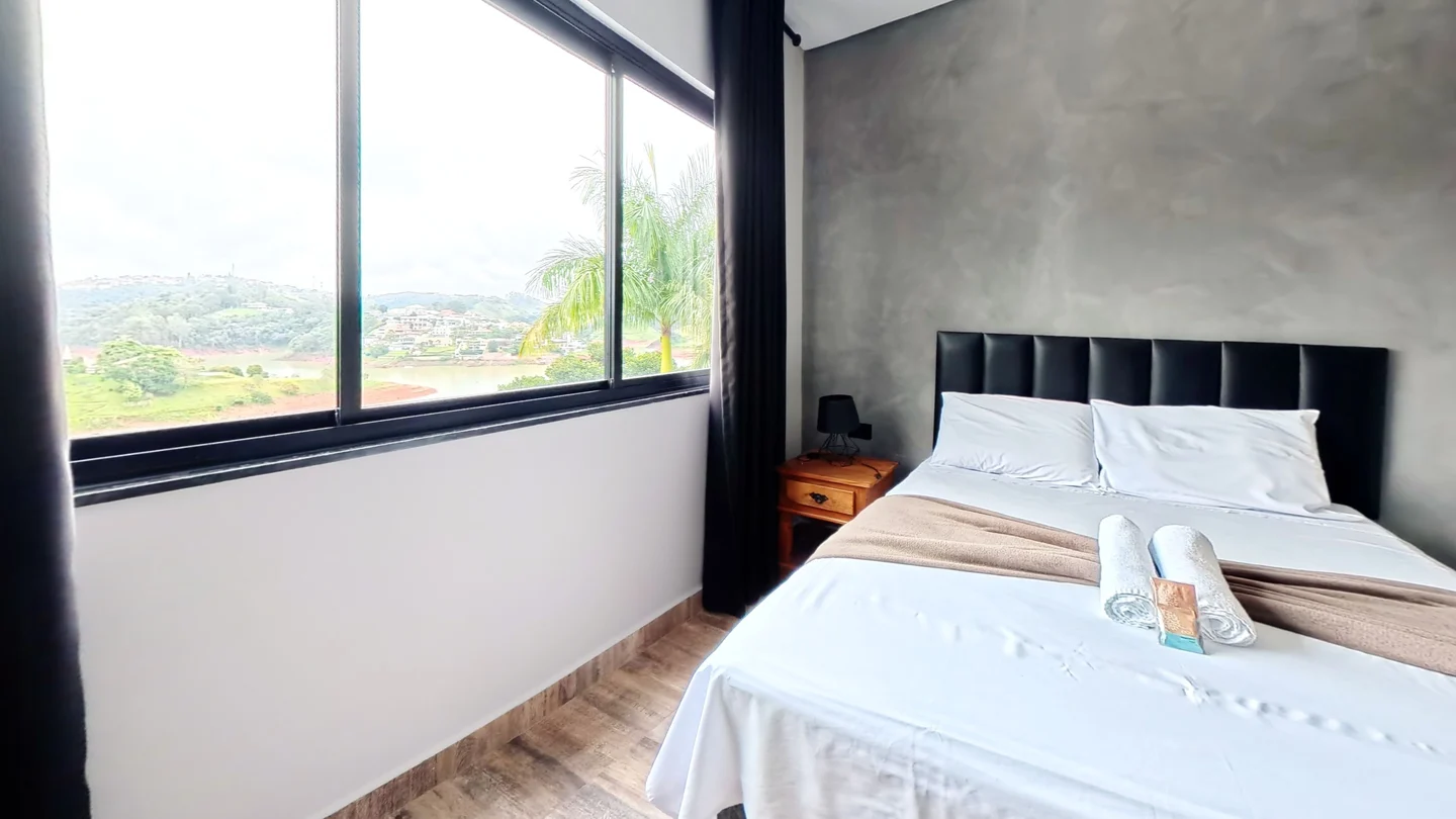 Suíte com cama de casal